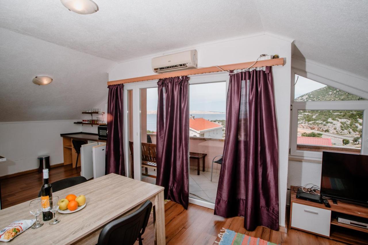 شقة Apartmens Leona كارلوباغ المظهر الخارجي الصورة