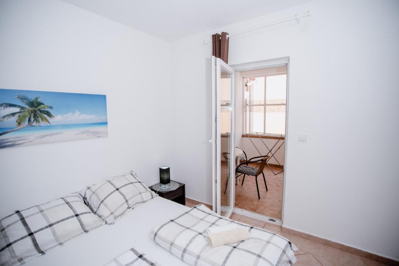 شقة Apartmens Leona كارلوباغ المظهر الخارجي الصورة