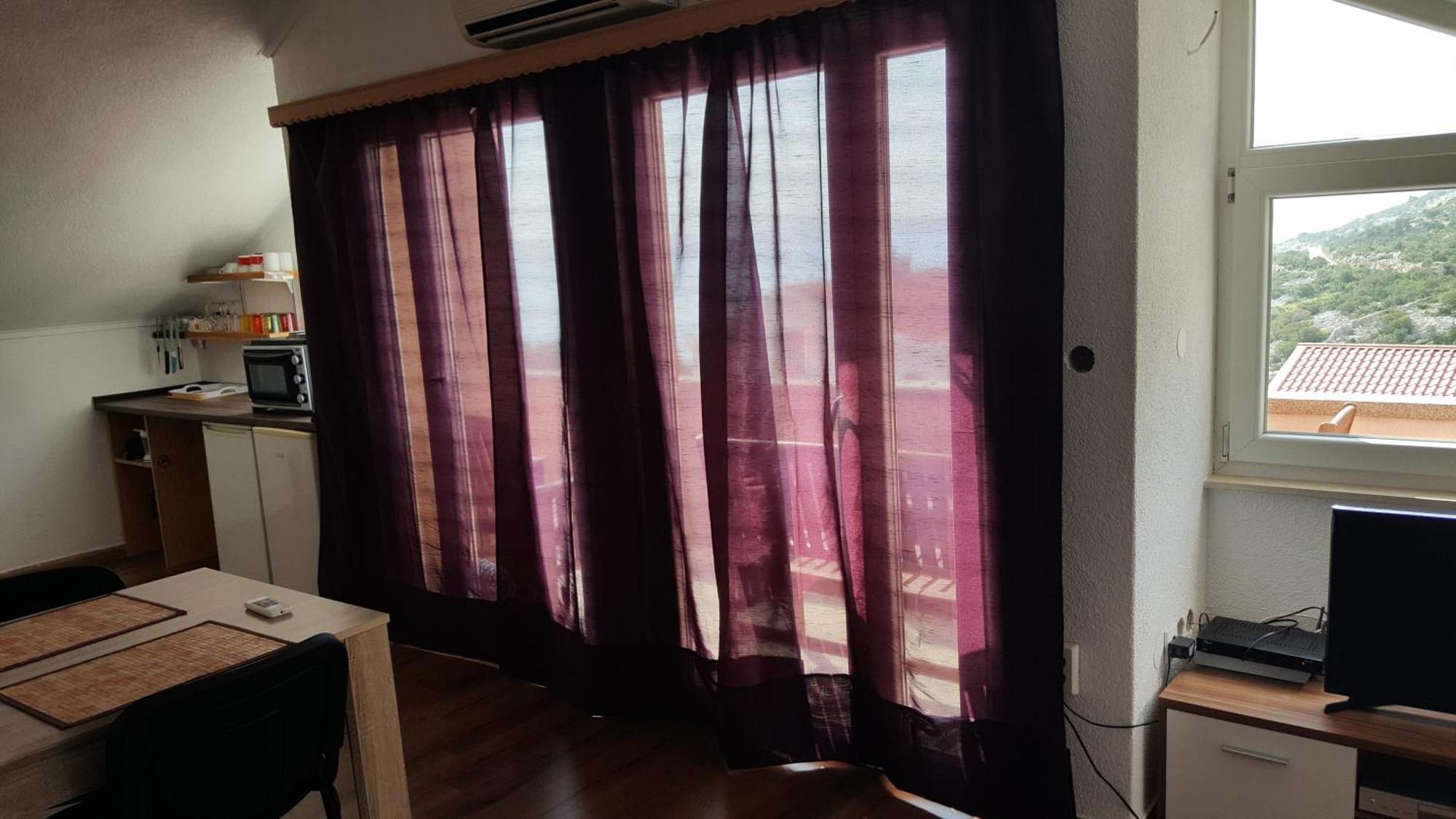 شقة Apartmens Leona كارلوباغ الغرفة الصورة