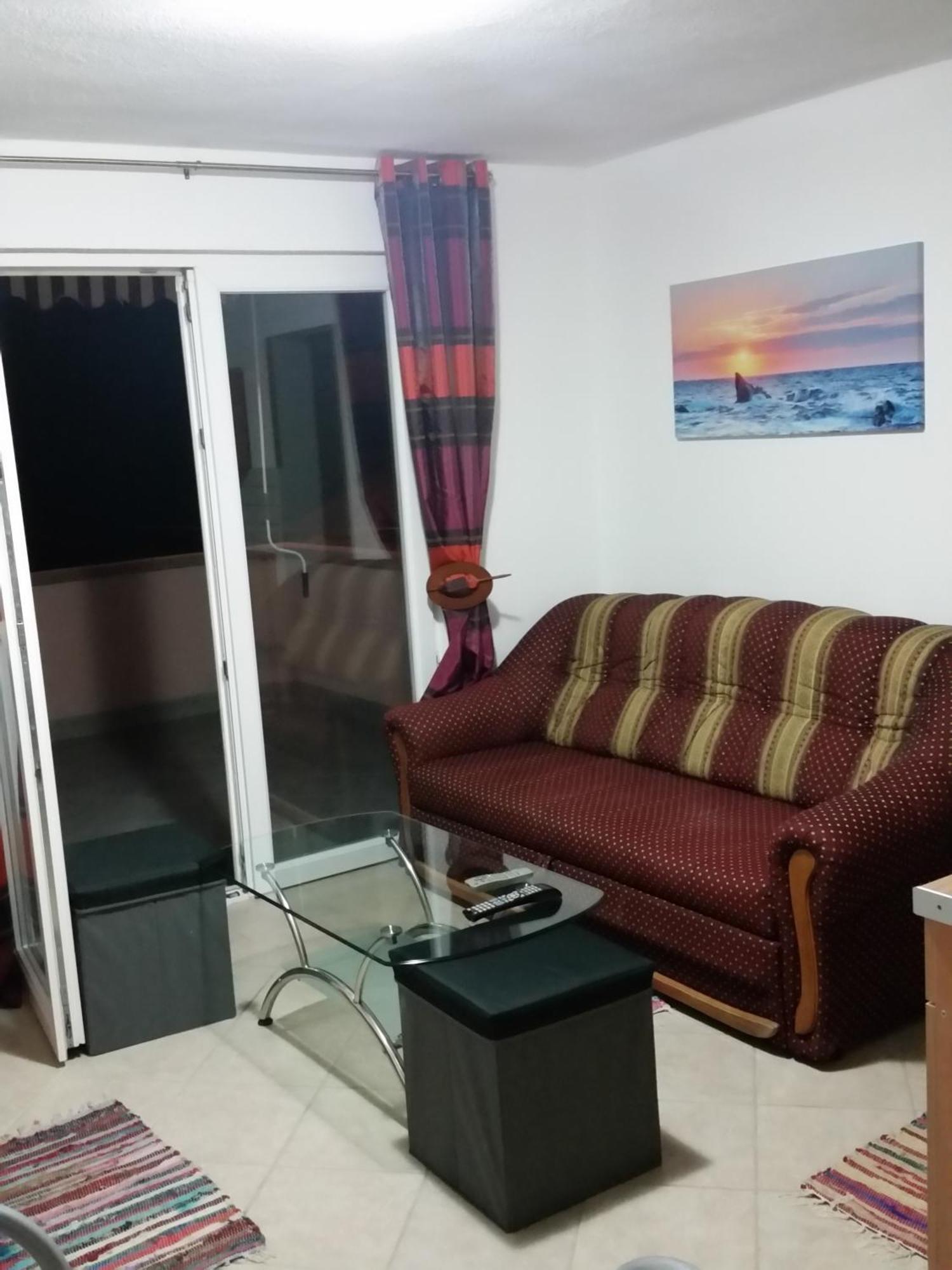 شقة Apartmens Leona كارلوباغ الغرفة الصورة
